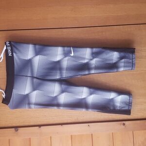 Nike leggings